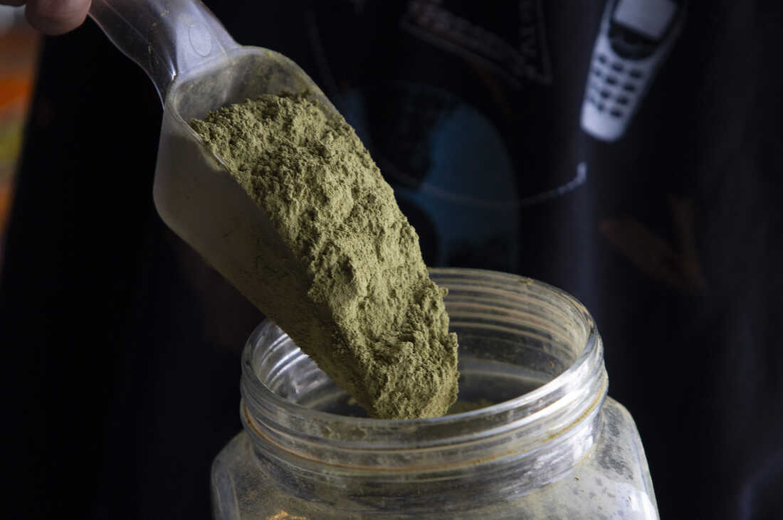 Kratom powder in a Jar